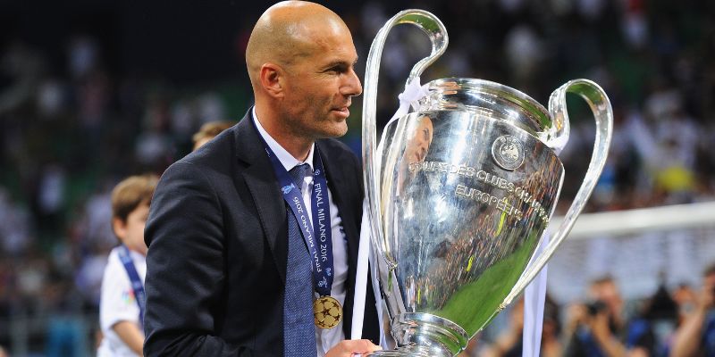 Zidane vô địch Champions League ở mùa giải đầu tiên dẫn dắt